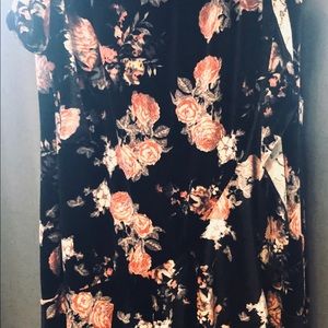 Black floral velvet skirt